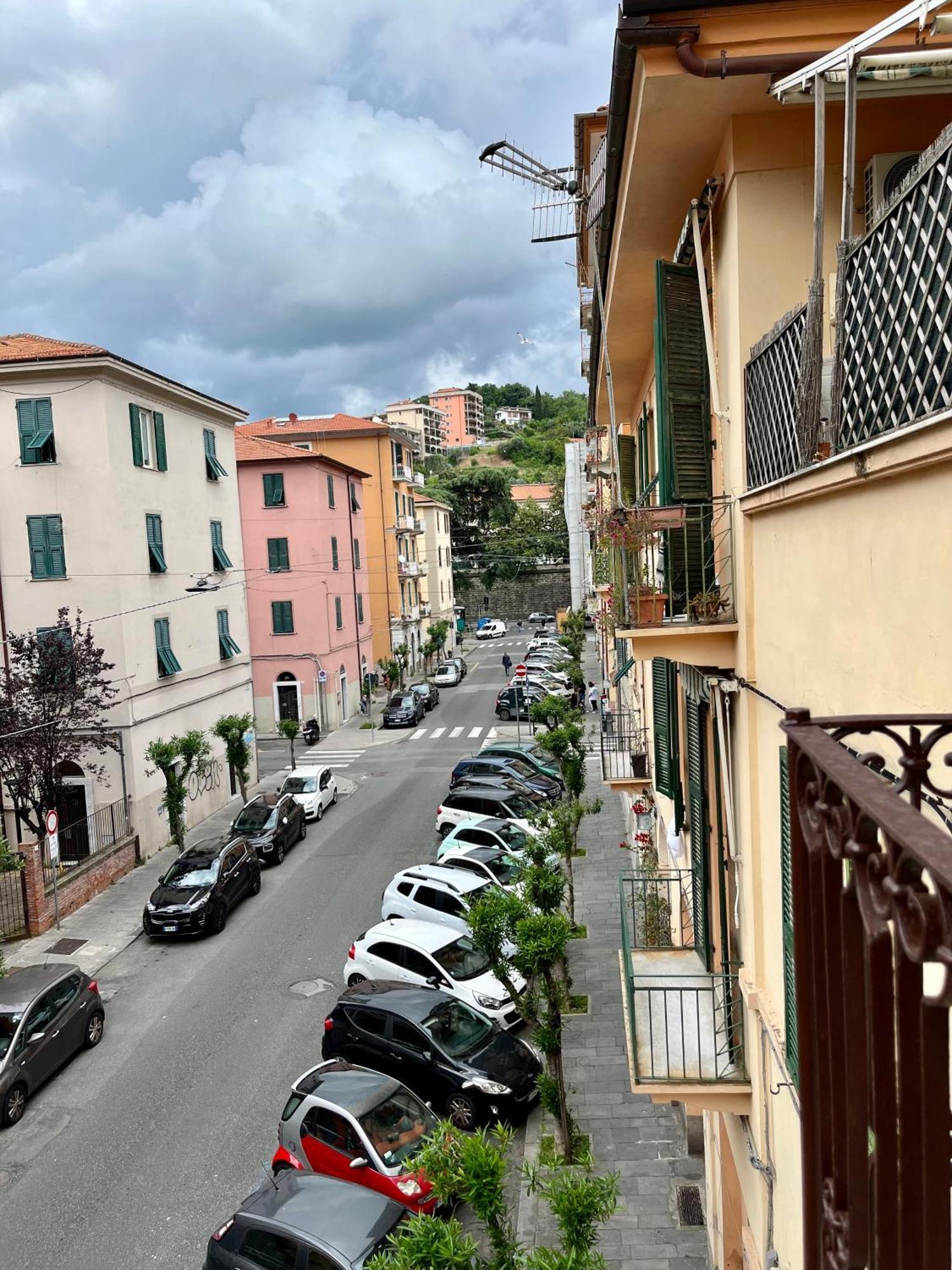 Ca Nell'Umbertino - A 150 Mt Dalla Stazione La Spezia Exterior photo